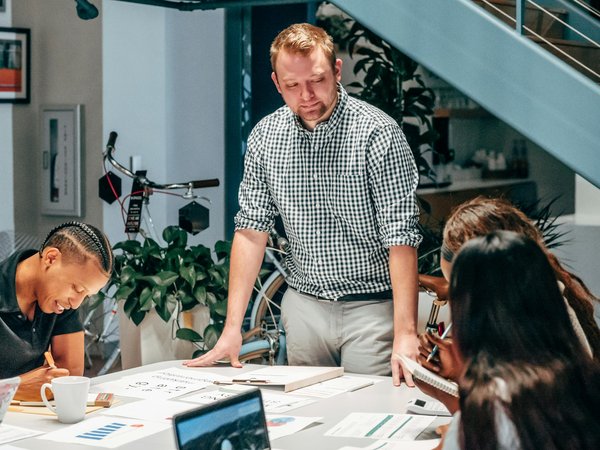 Solutions sur mesure par un avocat en droit des affaires à paris